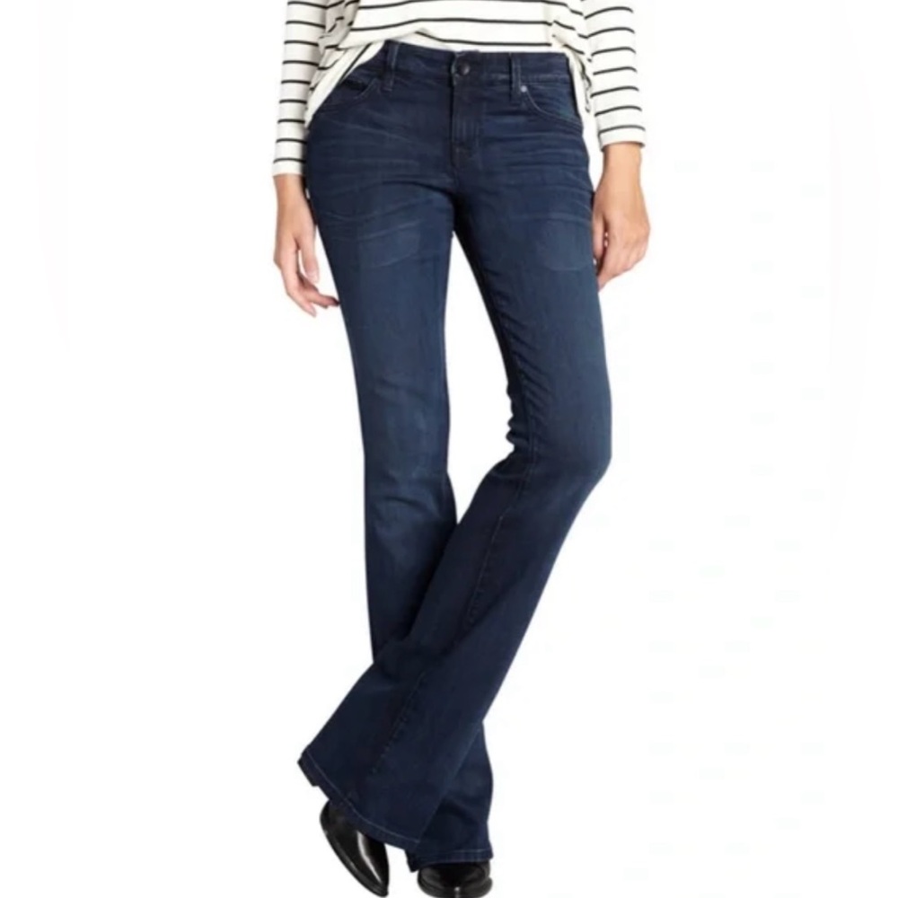 Level 99 Dark Wash Boot Cut Jeans Size 26